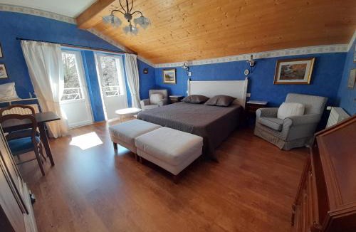 Saint-Beauzire Bed & Breakfast | La maison de Maria