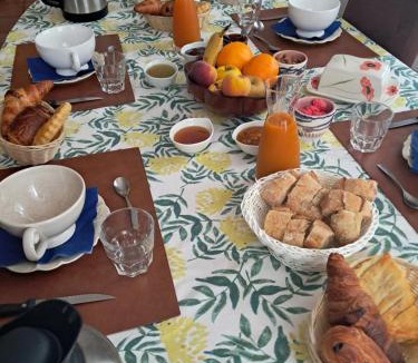 Saint-Beauzire Bed & Breakfast | La maison de Maria