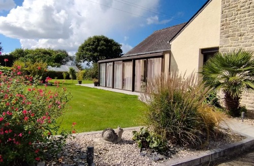 Plevin House | La Maison de Rolie - Rent House 4-5p