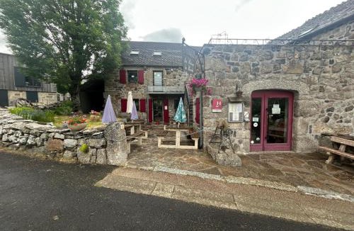 Nasbinals Hotel | La maison de Rosalie