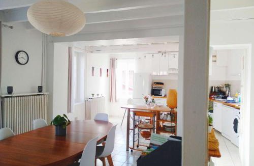 Gimeaux House | La Maison de Thuy - Gîte en Auvergne