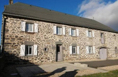 Cussac House | LA MAISON DES HIRONDELLES
