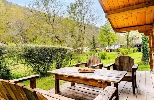 Huelgoat Ski Chalet | La maison des mineurs - 2 rooms - no bathroom 4 people
