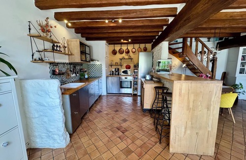Rully House | La Maison des Roses - A charming house with a garden