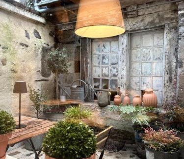 Morlaix House | La Maison des Venelles - Centre & Patio