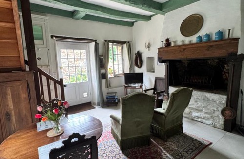 Pleyber-Christ House | La Maison du Cocher dans un domaine authentique