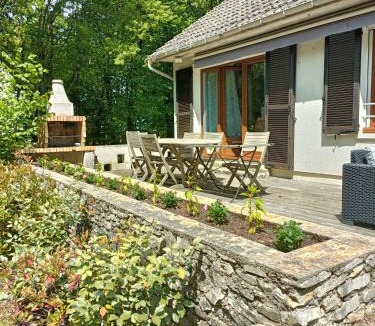 Plaimpied-Givaudins House | La maison du bois, 10 minutes de l'A71, 10 minutes de Bourges