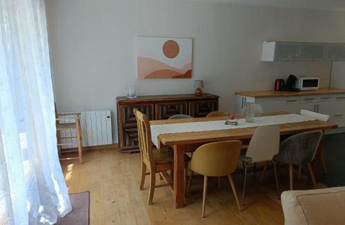Plaimpied-Givaudins House | La maison du bois, 10 minutes de l'A71, 10 minutes de Bourges
