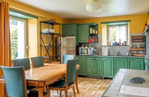 Guegon House | La Maison du Magnolia, avec piscine