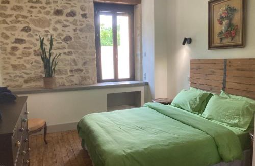 Saint-Vite Bed & Breakfast | La Maison du Parc