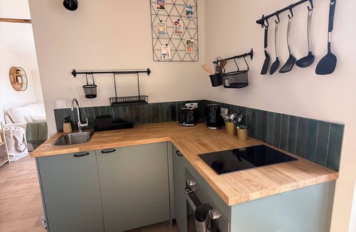 Saint-Martin-de-Hinx House | La maison CAMDELA cosy accommodation in a renovated Landes farmhouse -