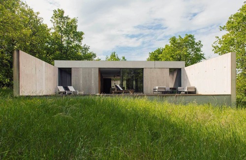 Labastide-Marnhac House | La Maison H by Boutique , a Modernist Villa