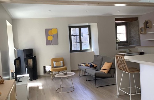 Chastel-Nouvel House | La Maisonnette de Colette