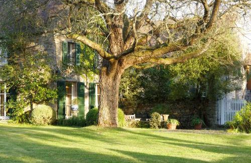 Saint-Martin-en-Biere House | La Marcotte - Pierres d'Histoire