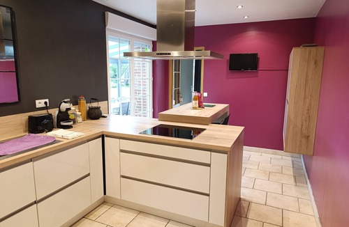 Saint-Aubin-Routot House | La Margance - cosy gite between Etretat and Honfleur with pool table and whirlpool bath