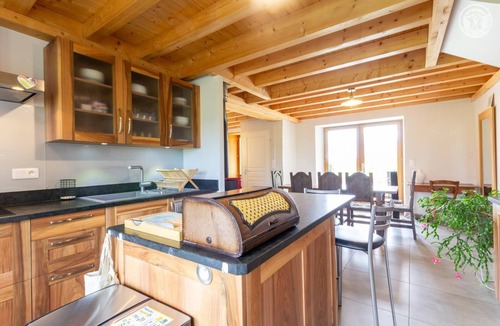 Ayn House | LA MILONGA - AYN - Gîte