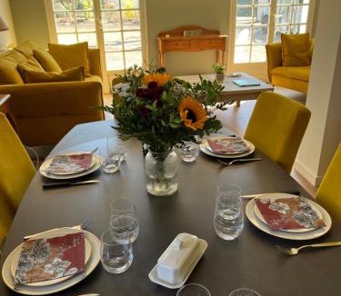 Montgesty House | La Parenthèse Enchanté, Gîte à la Campagne