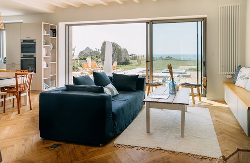 Plobannalec-Lesconil House | La Perle, 6 guests, 180° sea view, jacuzzi