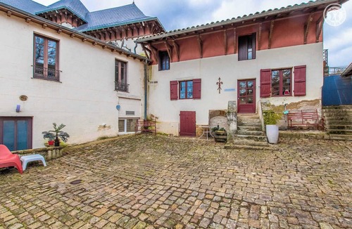 Cluny House | La Petite Maison Clémenso