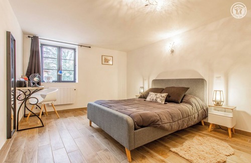 Cluny House | La Petite Maison Clémenso