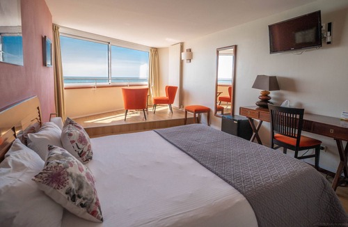 Saint-Martin-du-Littoral Hotel | La Petite Rade Hôtel