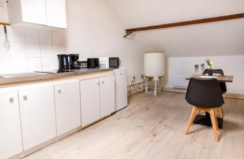 Montlucon Apartment | La Place Servant 3