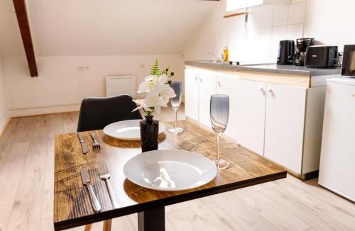 Montlucon Apartment | La Place Servant 3