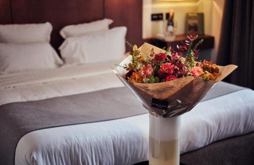 Centre Ville Hotel | La Pyramide - Maison Henriroux