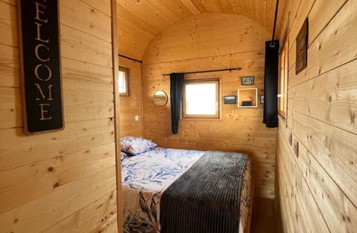 Teilhede Cabin | La roulotte des bougnats
