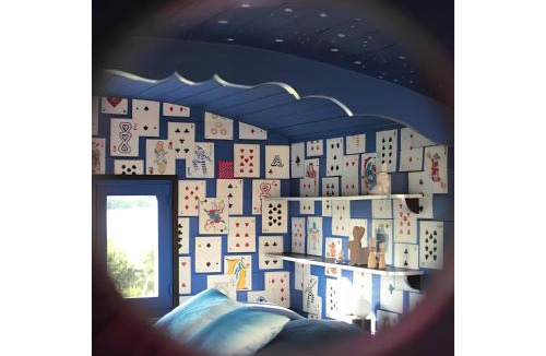 Beaulon Bed & Breakfast | La roulotte MAGIC ! des Grillots