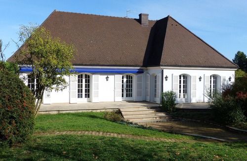 Chagny House | La Sérénité - Superb house with heated pool overlooking vineyards
