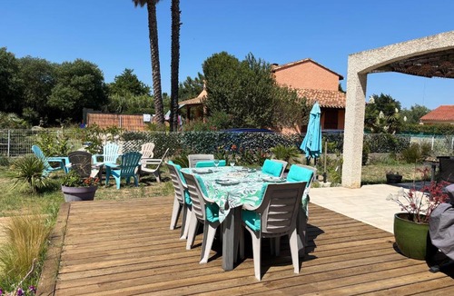 Saint-Genis Bed & Breakfast | La Salamandre 66
