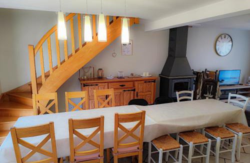 Sandillon Villa | La Sandillonnaise - Maison Classée 3 étoiles climatisée - 5 chambres à seulement 15 minutes d'Orléans et 20 mn de la Ferté St Aubin et de Châteauneuf sur Loire