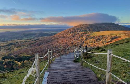 Ludesse Apartment | La Stuga, Gîte cocooning au cœur des volcans