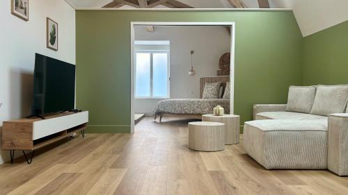 Boissettes Apartment | La suite Nature jacuzzi au cœur du château de Boissettes