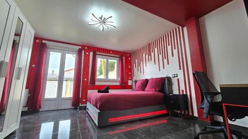 Drancy Apartment | La Suite Rouge Proche Paris & Stade De France