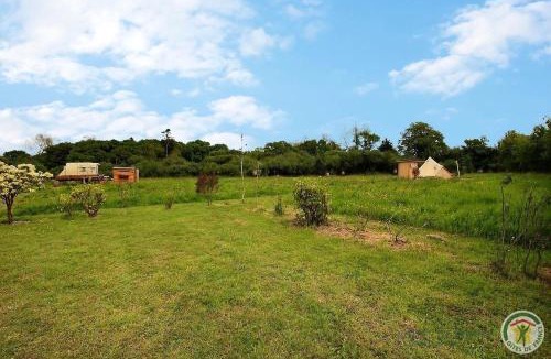 Ploumilliau Bed & Breakfast | La tente de kergomar