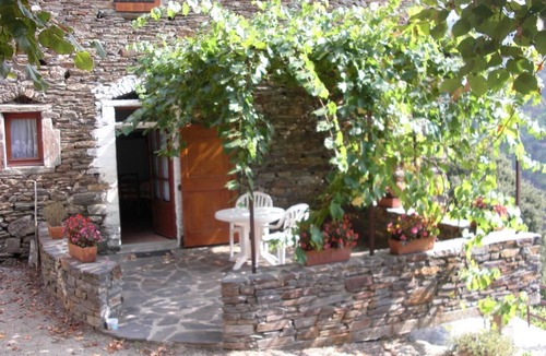 Saint-Hilaire-de-Lavit House | La Terrasse Neuve in La Teissonnière