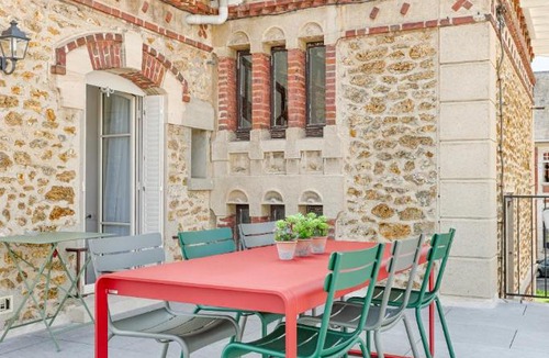 Lagny-sur-Marne Apartment | La Terrasse à 15min de Disneyland Paris