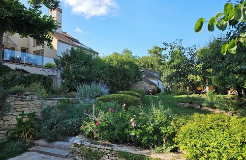 Beaune House | La Terre d'Or, large cozy cottage with garden and pool on the vineyards