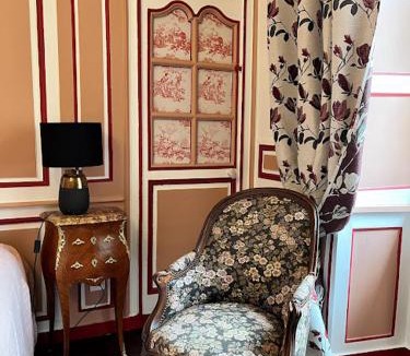 Mortain Bed & Breakfast | La tour cachée