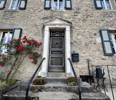 Saint-Didier-sur-Arroux Apartment | La Tranquilité