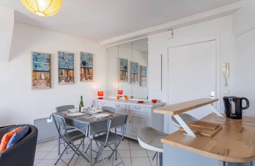 La Trinite-sur-Mer Apartment | La Trinité/Mer - 2-room apartment -31m²- Port view