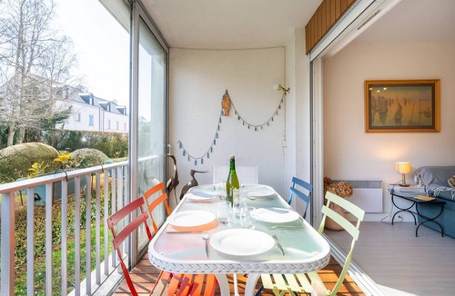 La Trinite-sur-Mer Apartment | La Trinité/Mer, 4-room apartment -90m²-Port view