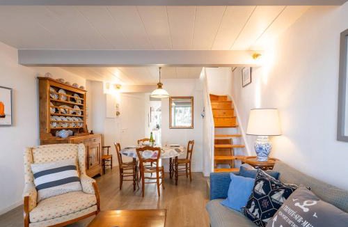La Trinite-sur-Mer Apartment | La Trinité-sur-Mer, 3 pièces duplex, 4 pers, balcon, parking, proche plages - FR-1-477-157