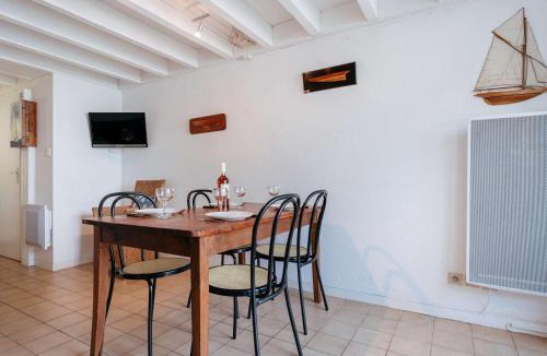 La Trinite-sur-Mer Apartment | La Trinité-sur-Mer : Duplex cosy 3 pièces, proche port et commerces - FR-1-477-164
