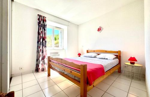 Meyras Apartment | La Vallée Appartement 30 - Thermes Neyras les Bains