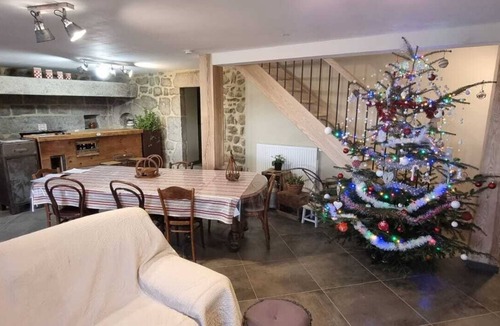 Saint-Antheme House | LA VIE D'ANCE: AUVERGNE NATURE COTTAGE