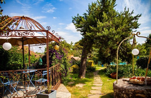 Suisnes House | LA VIE EST BELLE - VILLA WITH SWIMMING POOL - NEAR PARIS & DISNEYLAND