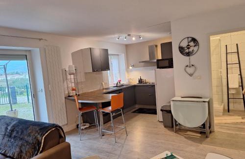 Saint-Jean-de-Moirans Apartment | la vie est belle